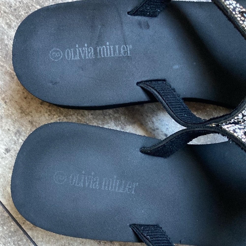 Olivia Miller Foam Wedge Sandals - Picture 5 of 6